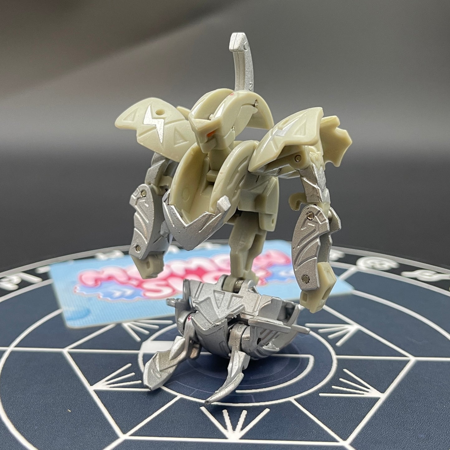Haos Wolfurio B2 Bakugan Mechtanium Surge