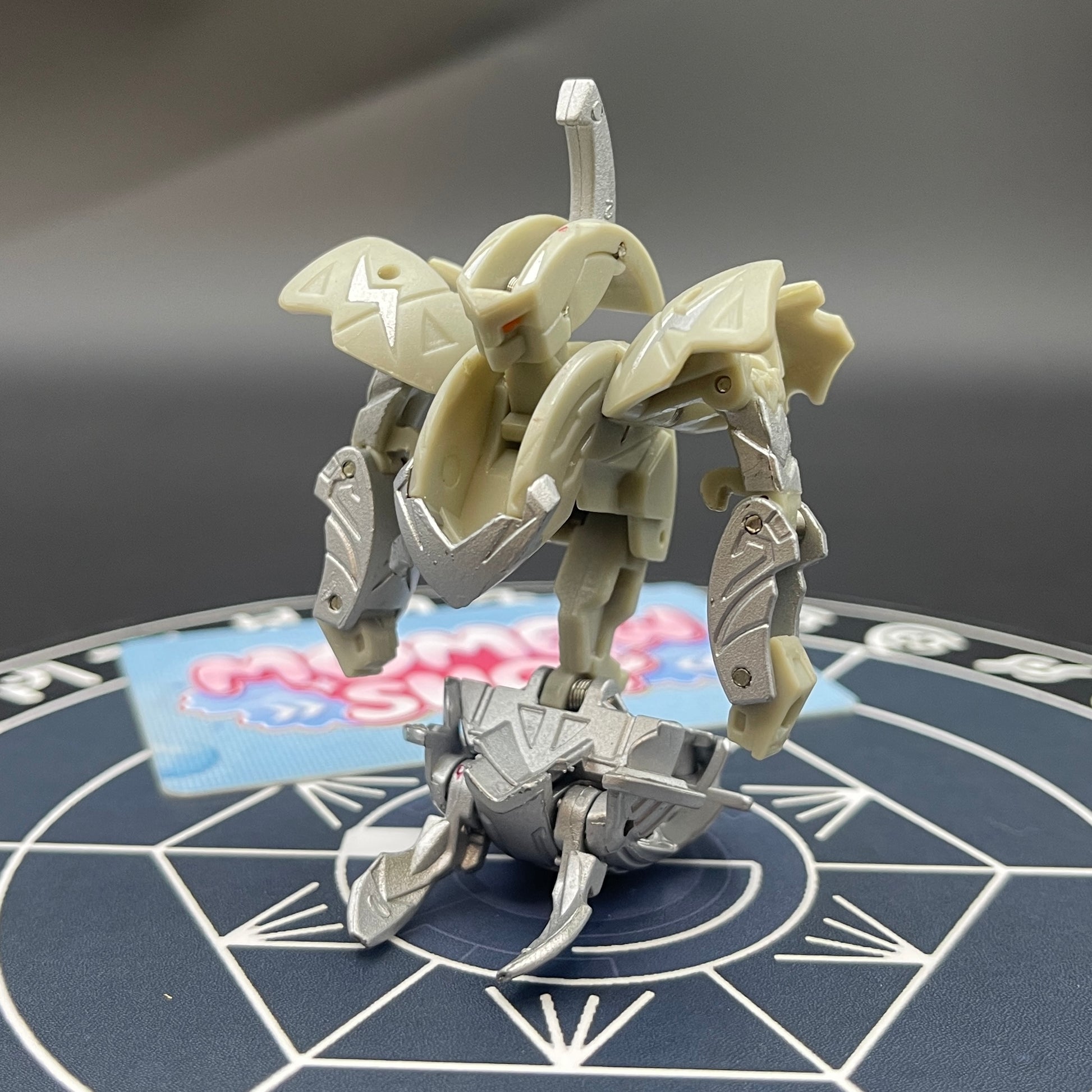 Haos Wolfurio B2 Bakugan Mechtanium Surge