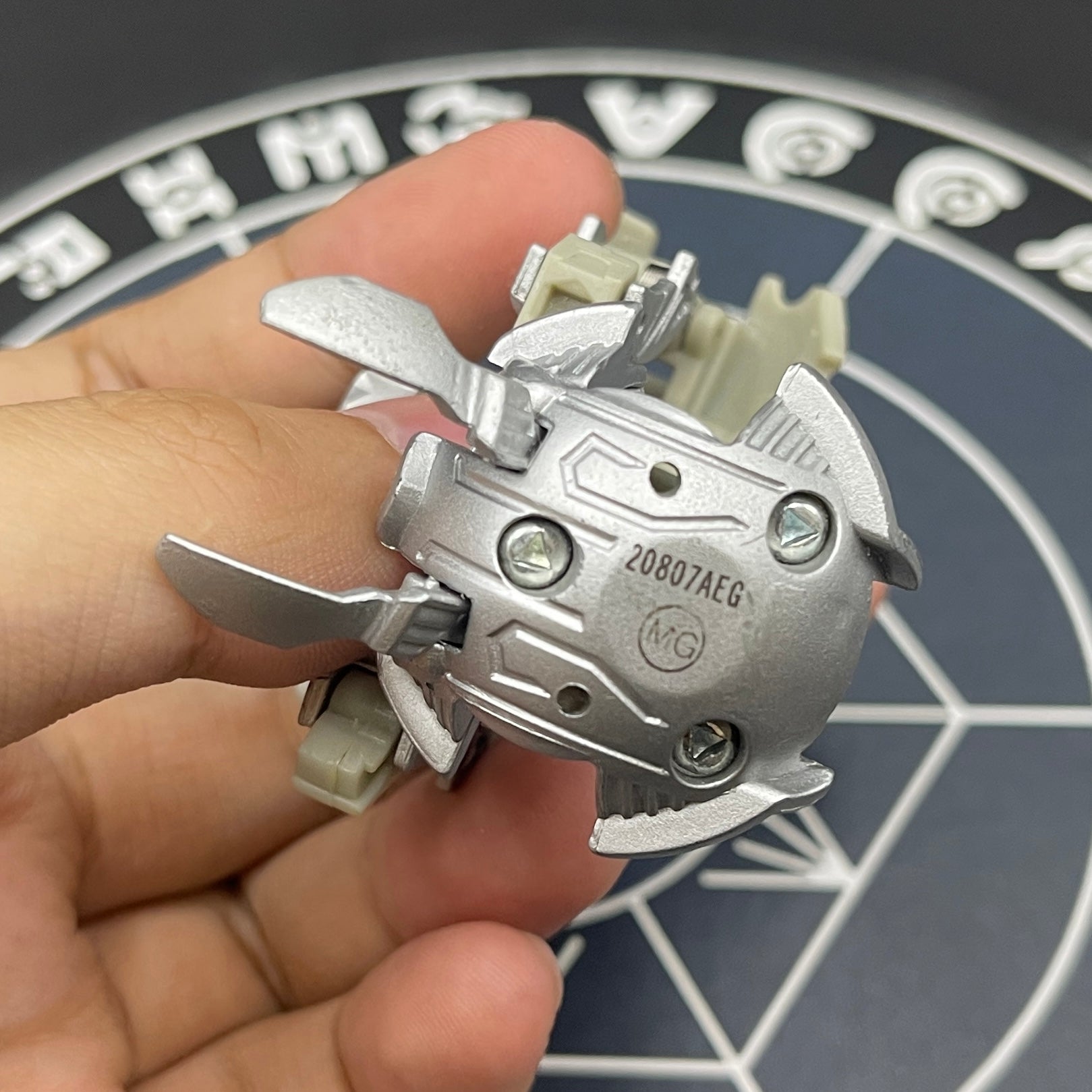 Haos Wolfurio B2 Bakugan Mechtanium Surge