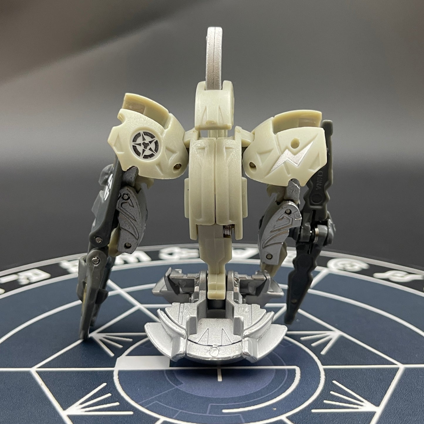 Haos Wolfurio & Gold Lanzato Bakugan Mechtanium Surge