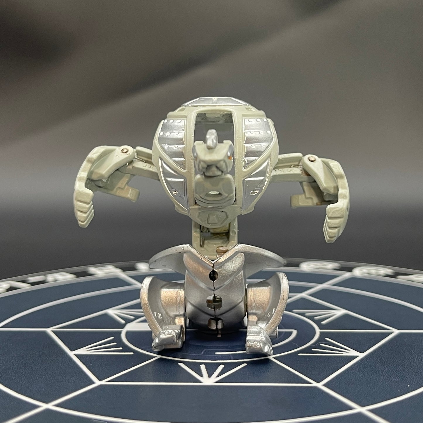 Haos Infinity Helios B2 Bakugan Mechtanium Surge
