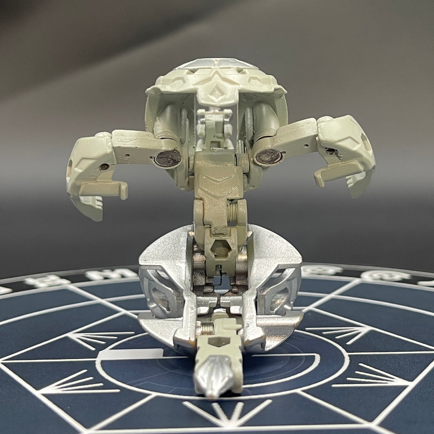 Haos Infinity Helios B2 Bakugan Mechtanium Surge