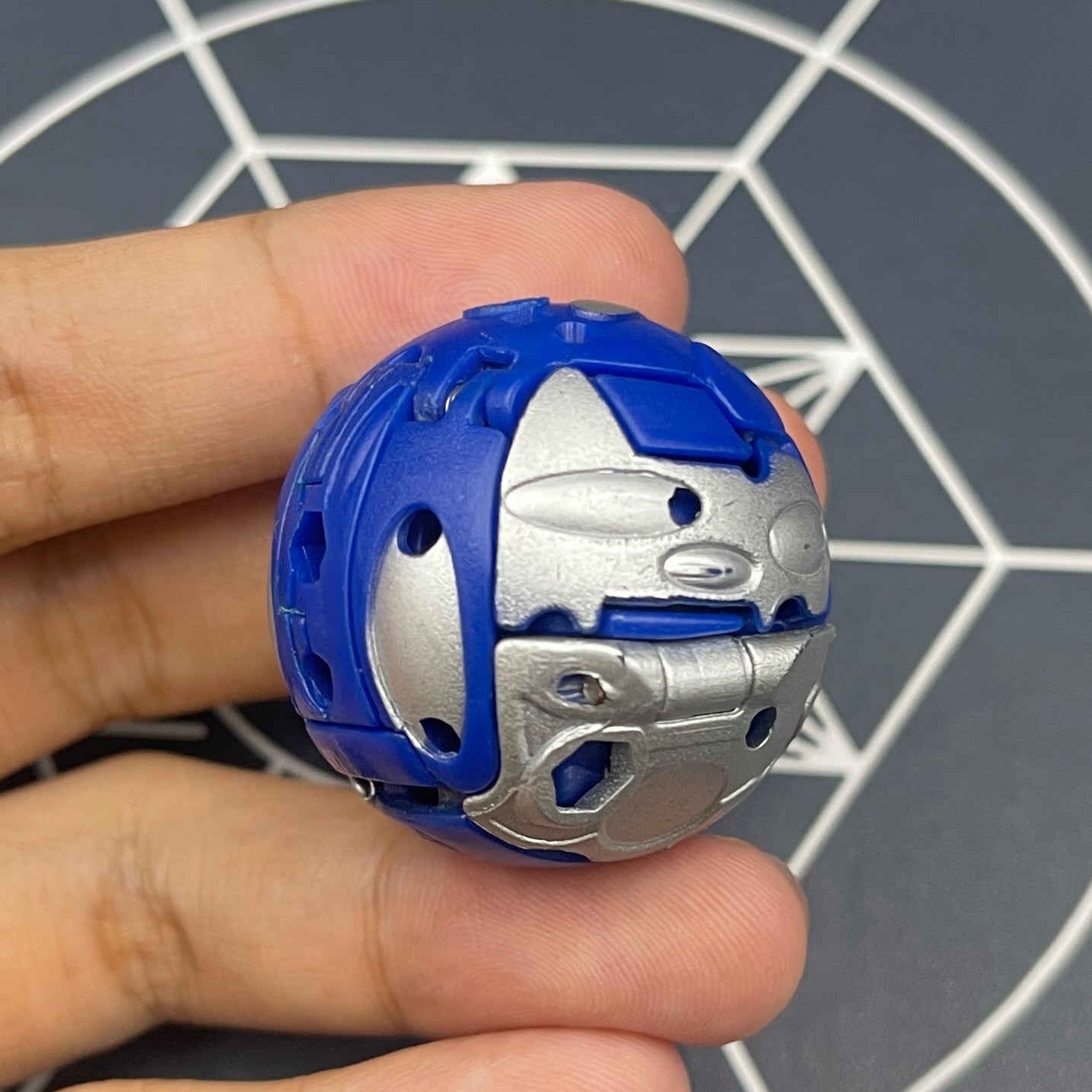 Aquos Infinity Trister B2 Bakugan Mechtanium Surge