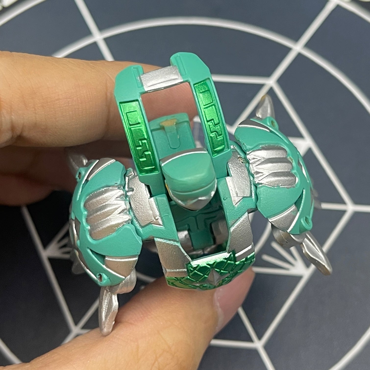 Ventus Taylean B2 Custom Painted Bakugan Mechtanium Surge