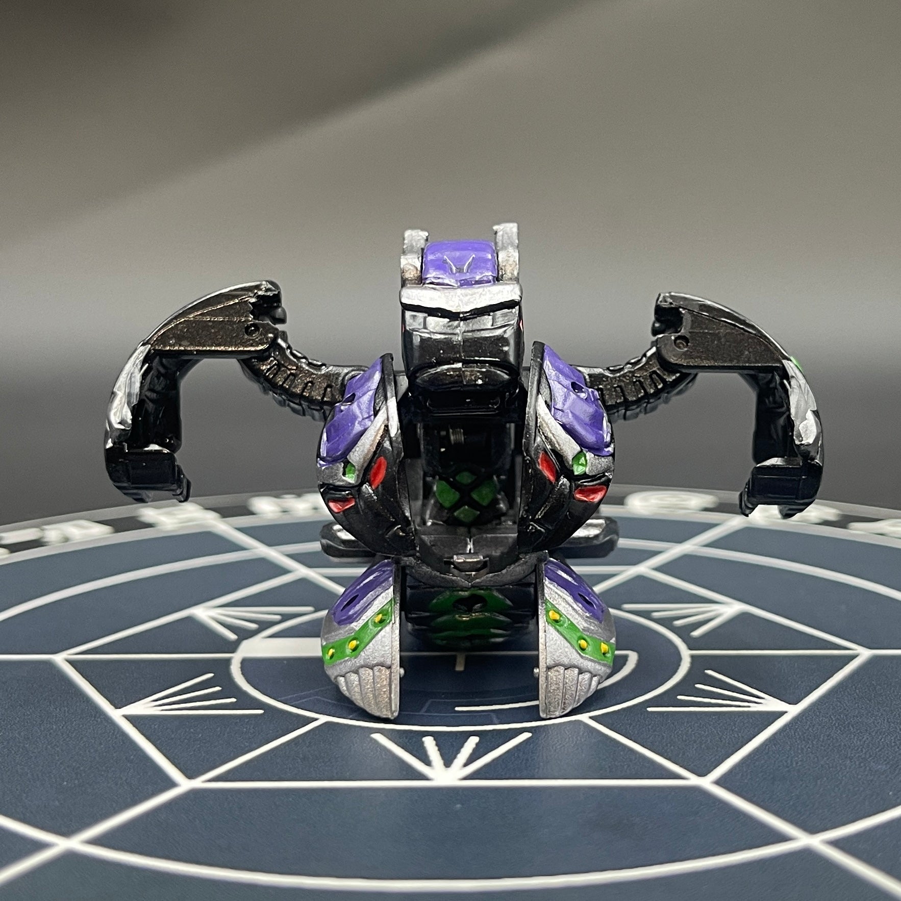 Horridian B2 Darkus Custom Painted | Bakugan Mechtanium Surge