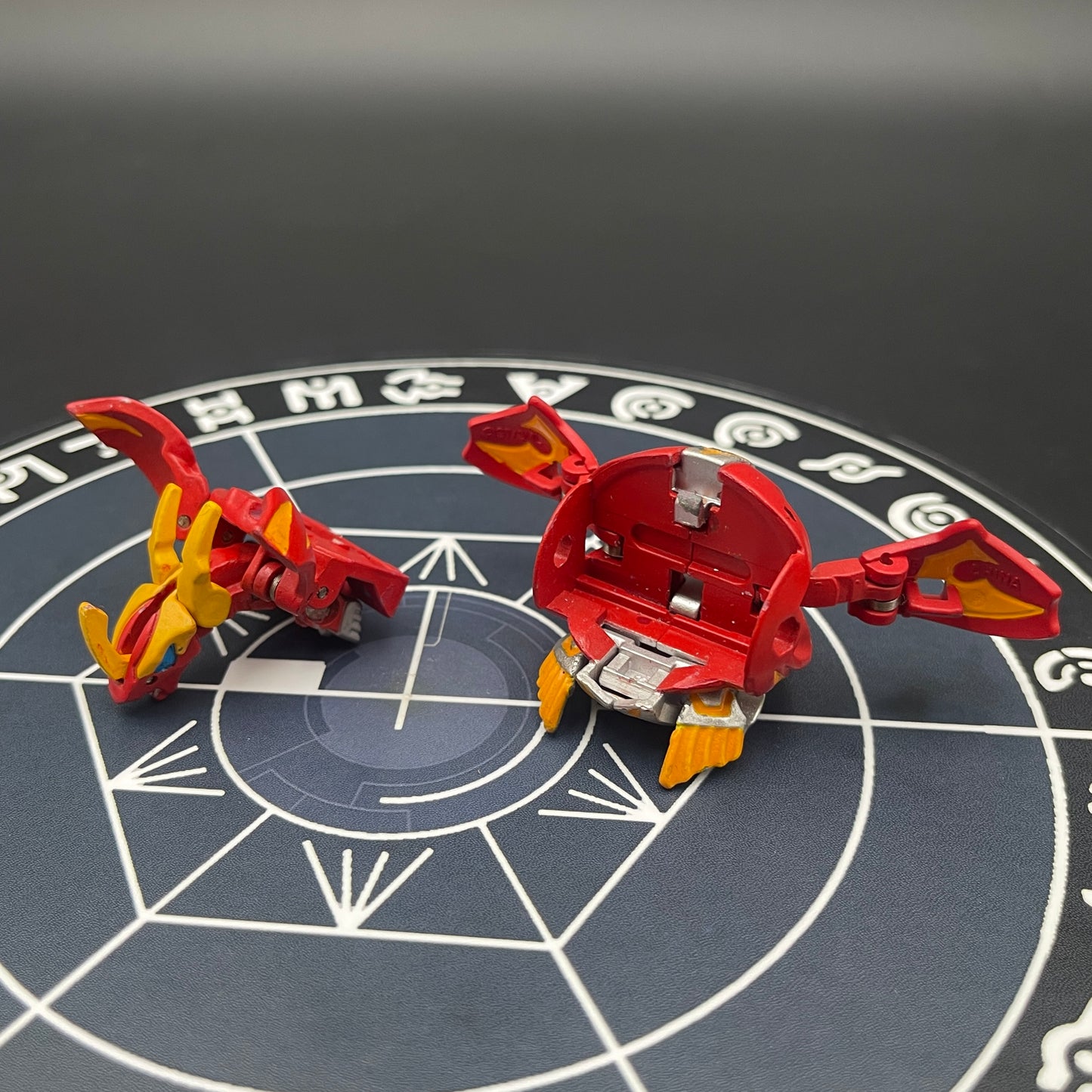 Mercury Dragonoid B2 Pyrus Custom Painted | Bakugan Mechtanium Surge