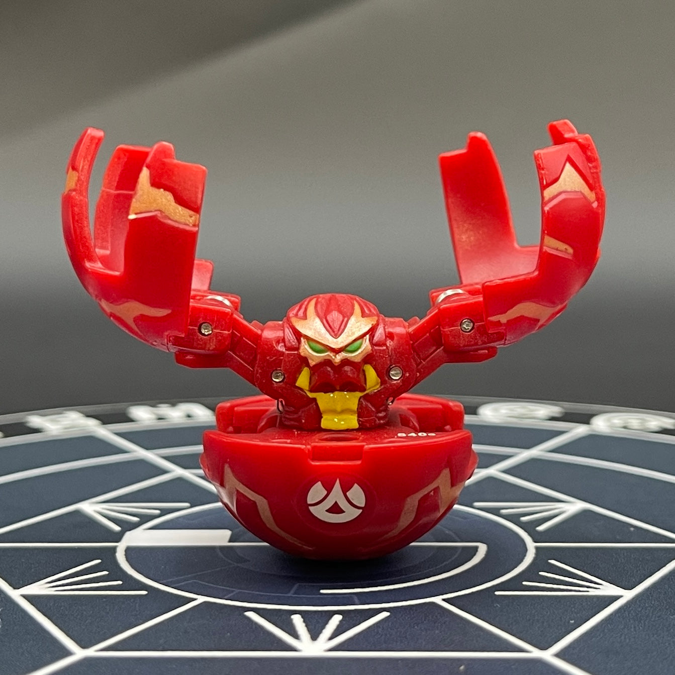 Fear Ripper B2 Pyrus | Bakugan Battle Brawlers