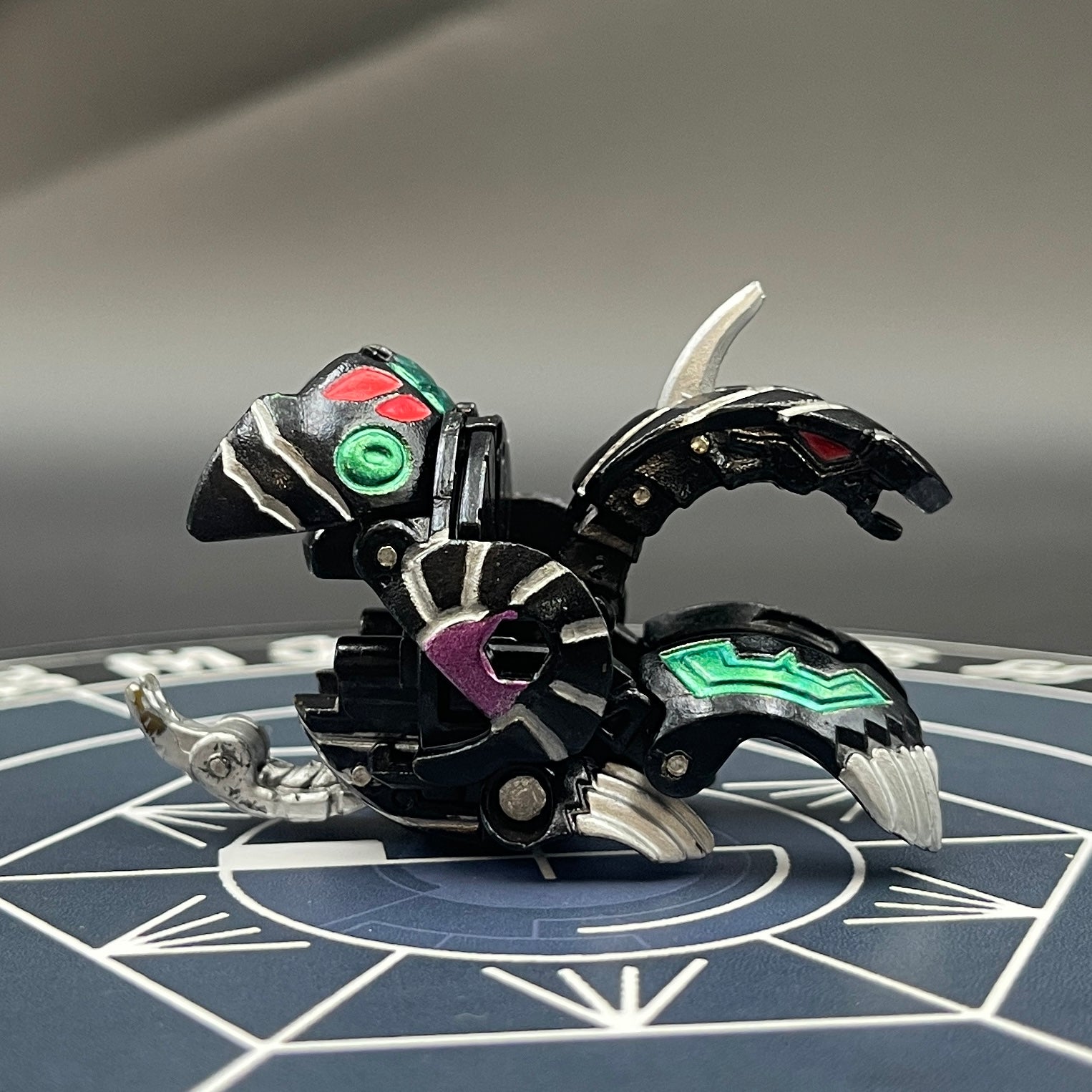 Darkus Mutant Helios B2 Bakugan Mechtanium Surge Newly Painted To Match The Anime Version