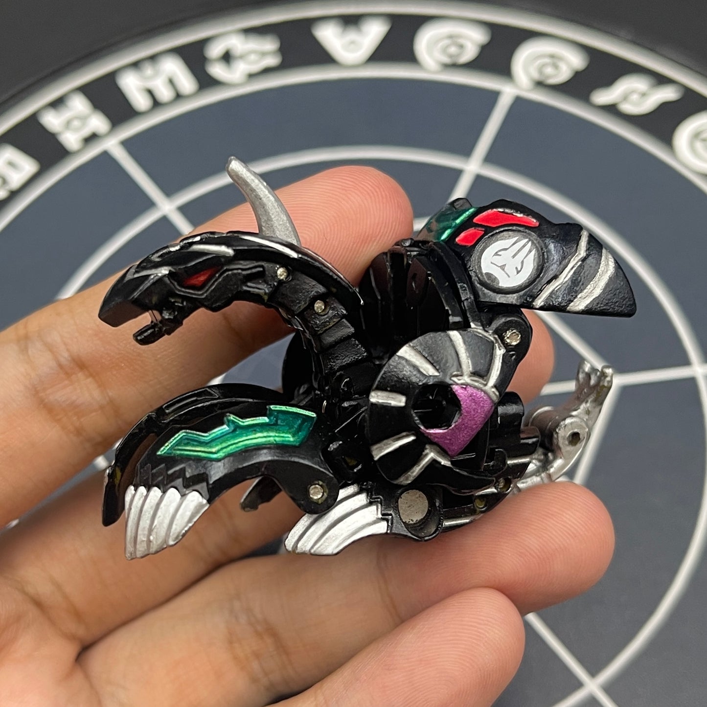 Darkus Mutant Helios B2 Bakugan Mechtanium Surge Newly Painted To Match The Anime Version