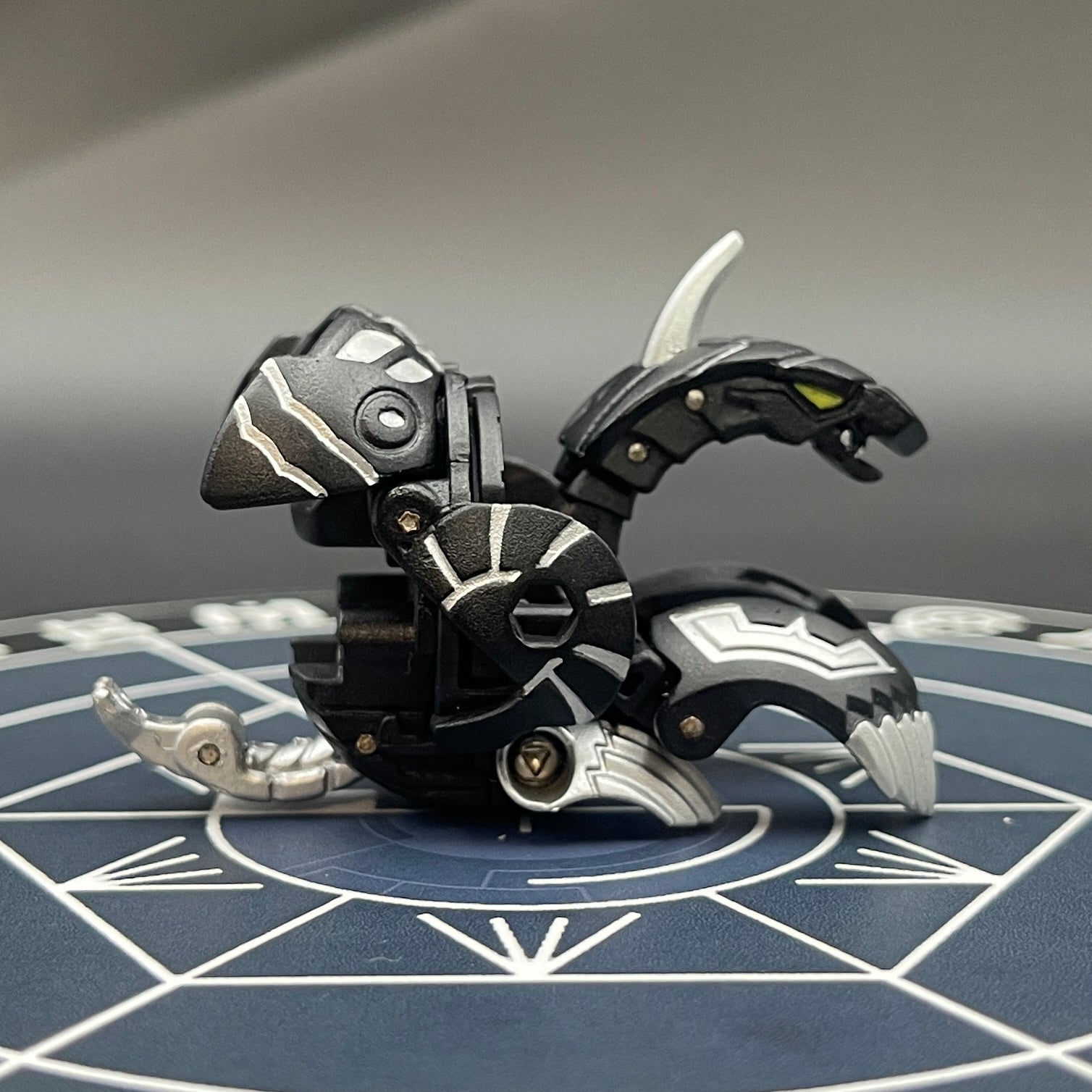 Mutant Helios B2 Darkus Custom Painted | Bakugan Mechtanium Surge (Very Beautiful)