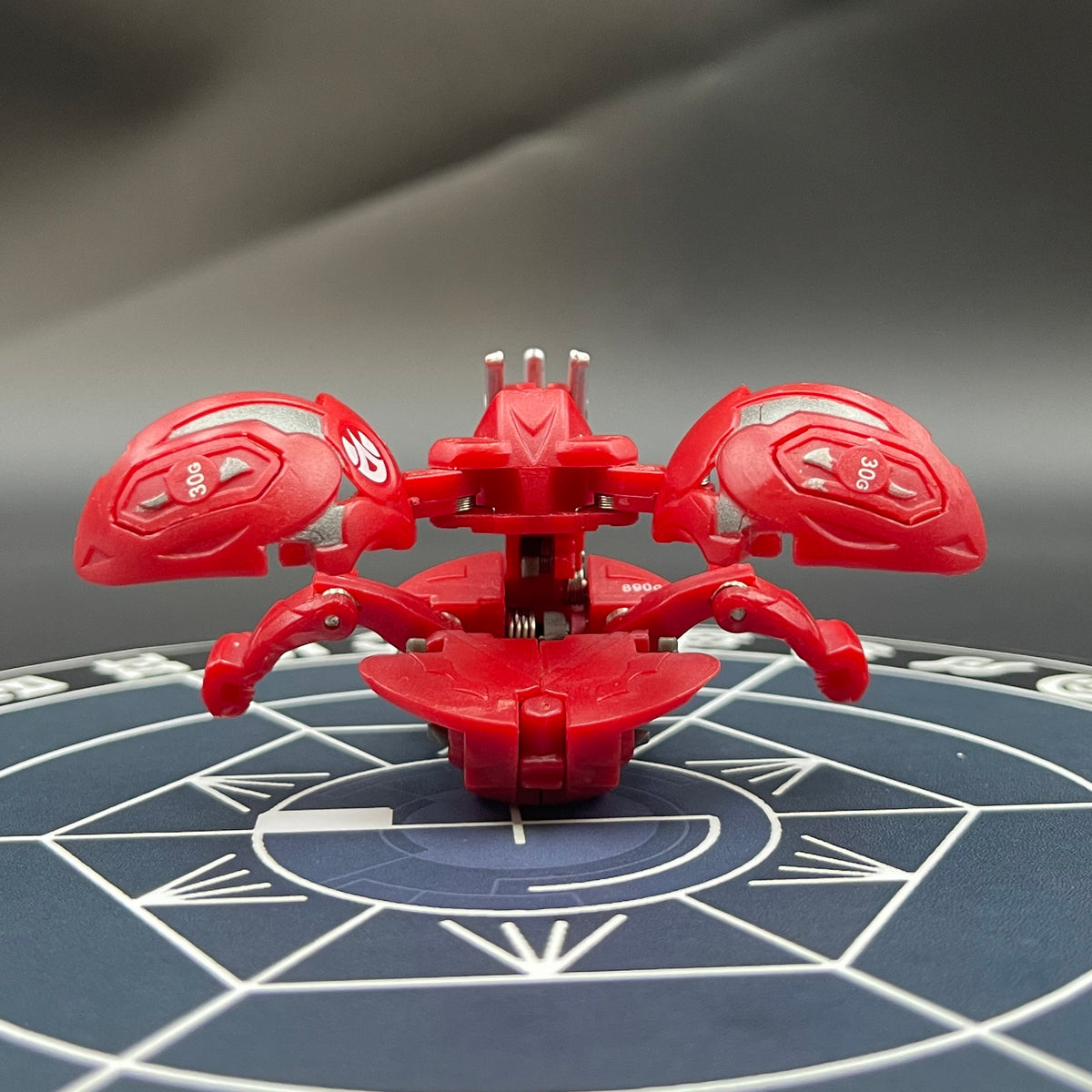 Pyrus Fusion Dragonoid B2 Bakugan Mechtanium Surge
