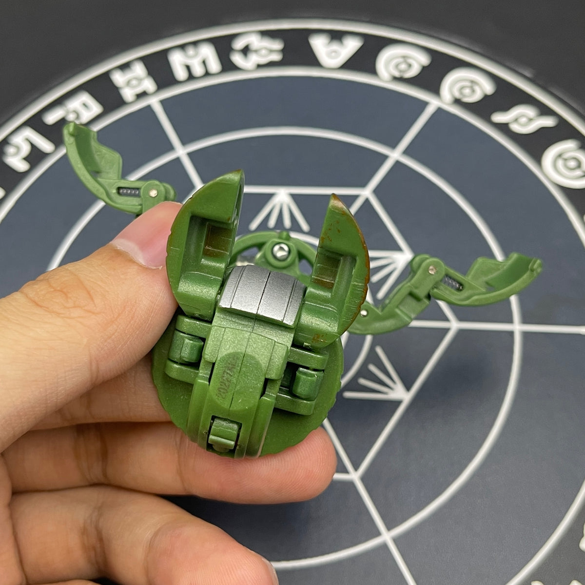 Ventus Jaakor B2 Ver.BukaGold  Bakugan Mechtanium Surge