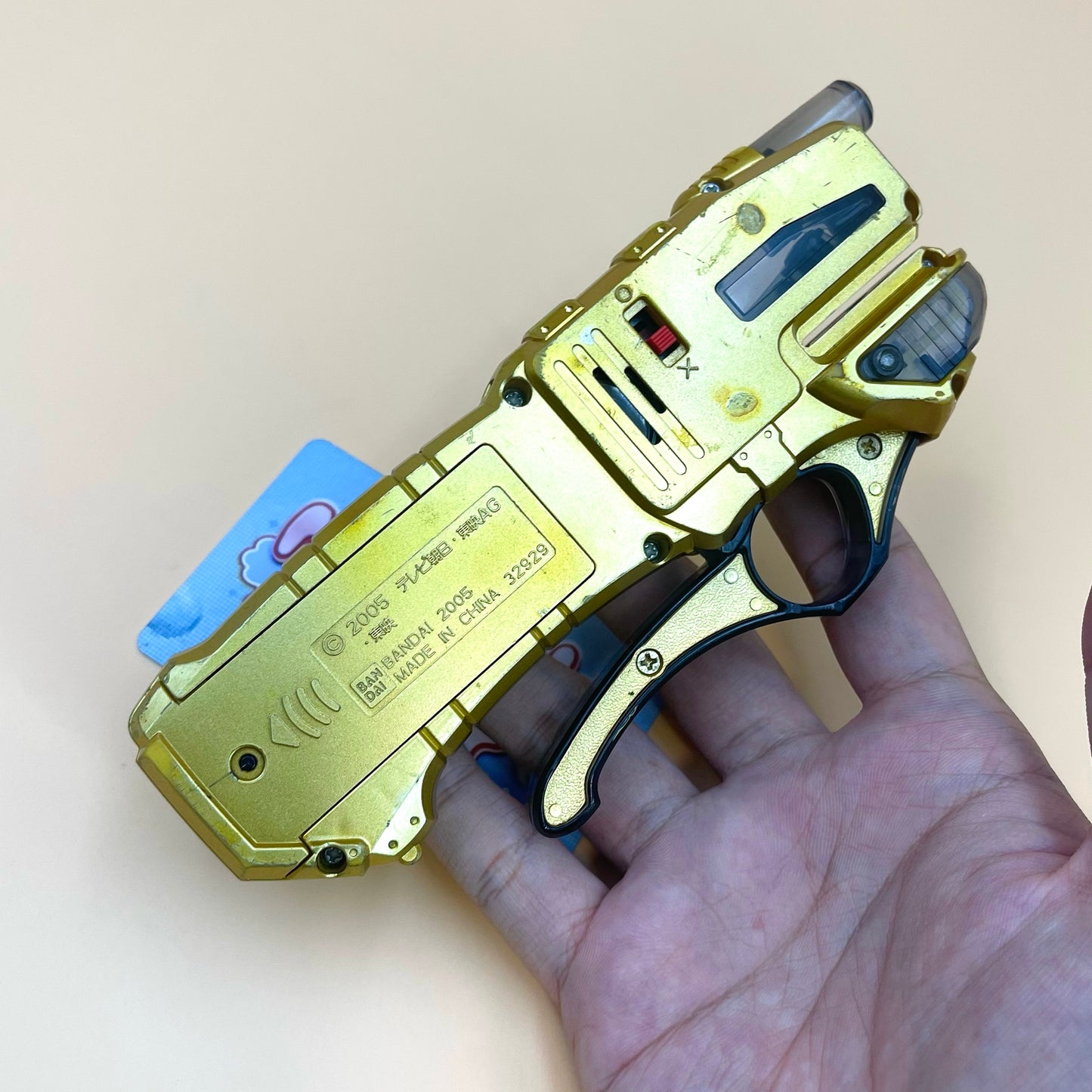 DX Grip Phone Gold & DX Solar Cell Gold Morpher from Power Rangers Mystic Force 2006, also known as DX Change from Super Sentai Magiranger 2005, vintage DX Morpher roleplay collectible for Solaris Knight fans.