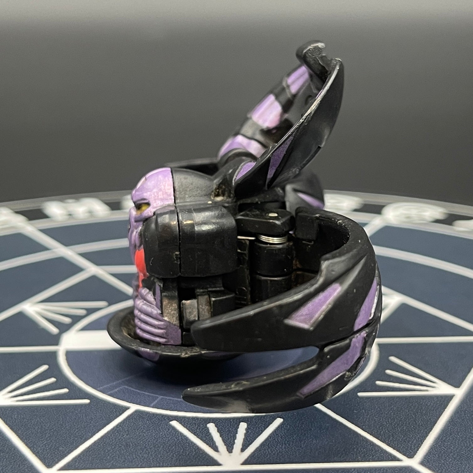 Darkus Reaper B2 Bakugan Battle Brawlers