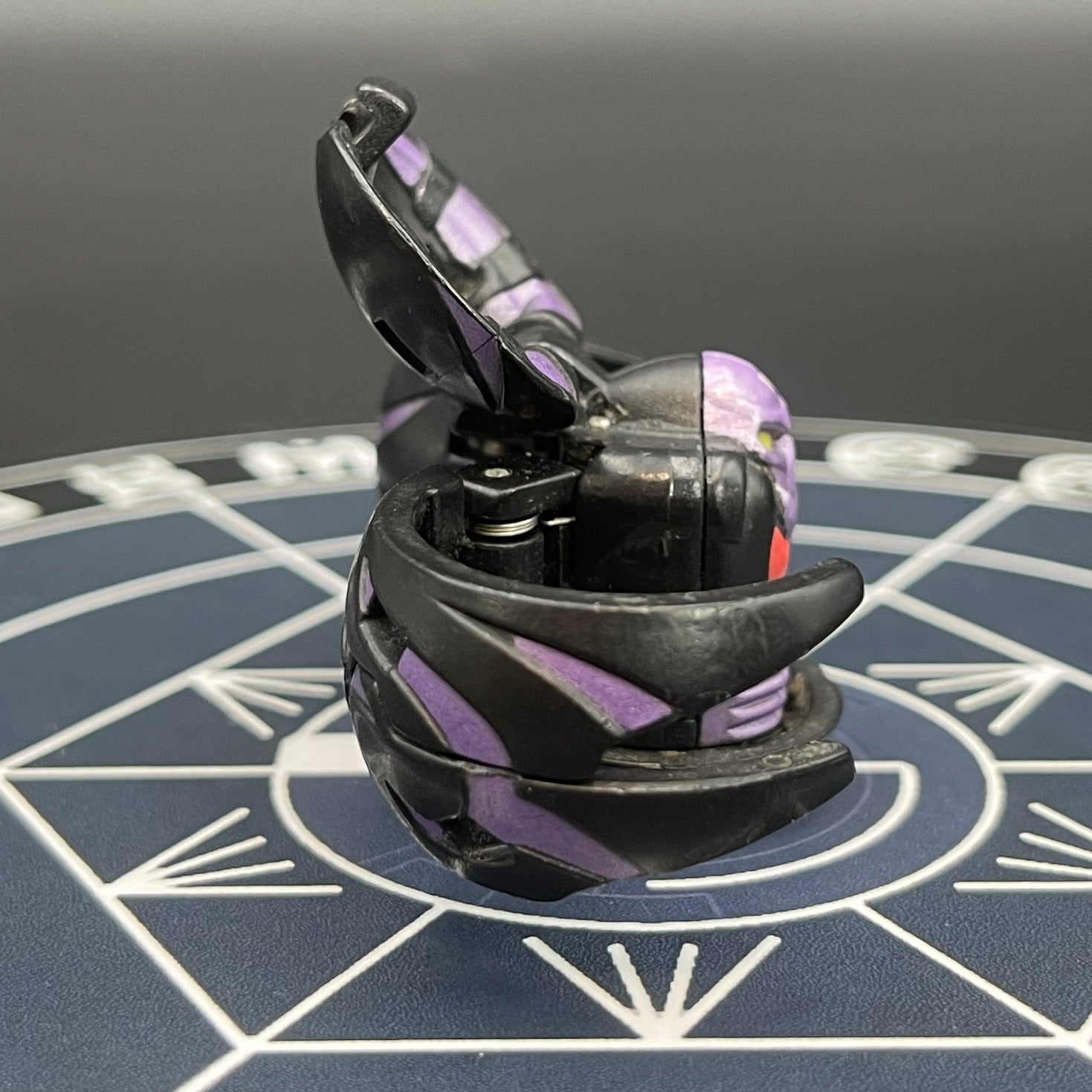 Darkus Reaper B2 Bakugan Battle Brawlers
