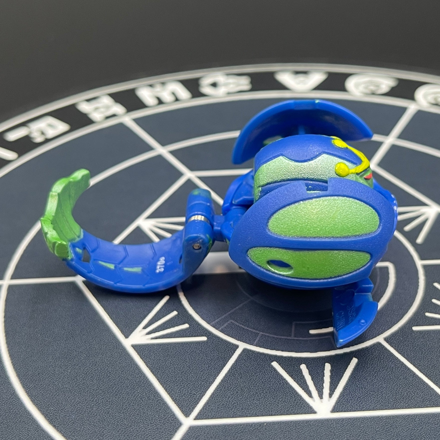 Aquos Sirenoid B2 Bakugan Battle Brawlers