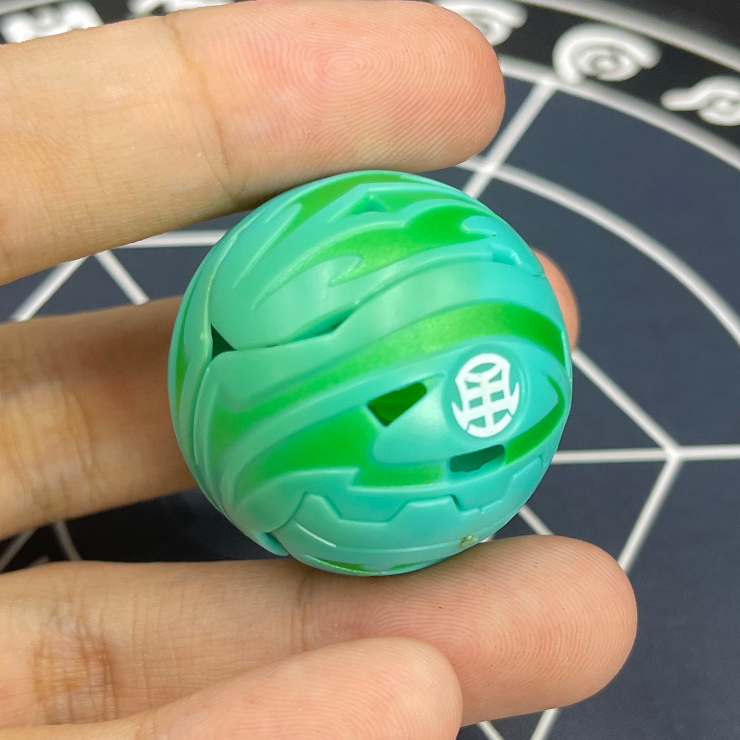 Ventus Harpus B2 Bakugan Battle Brawlers
