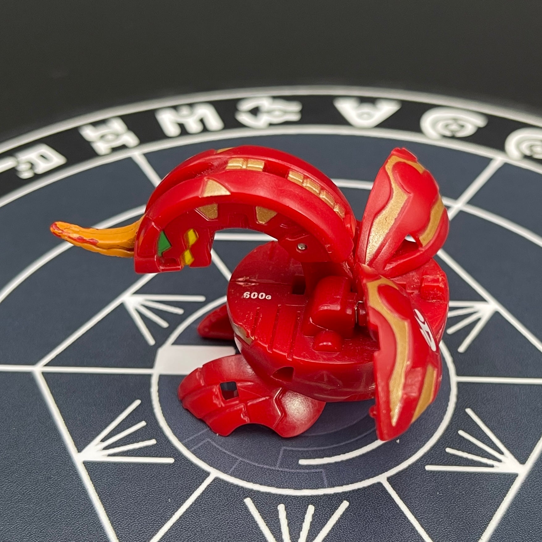 Pyrus Dragonoid B2 Bakugan Battle Brawlers