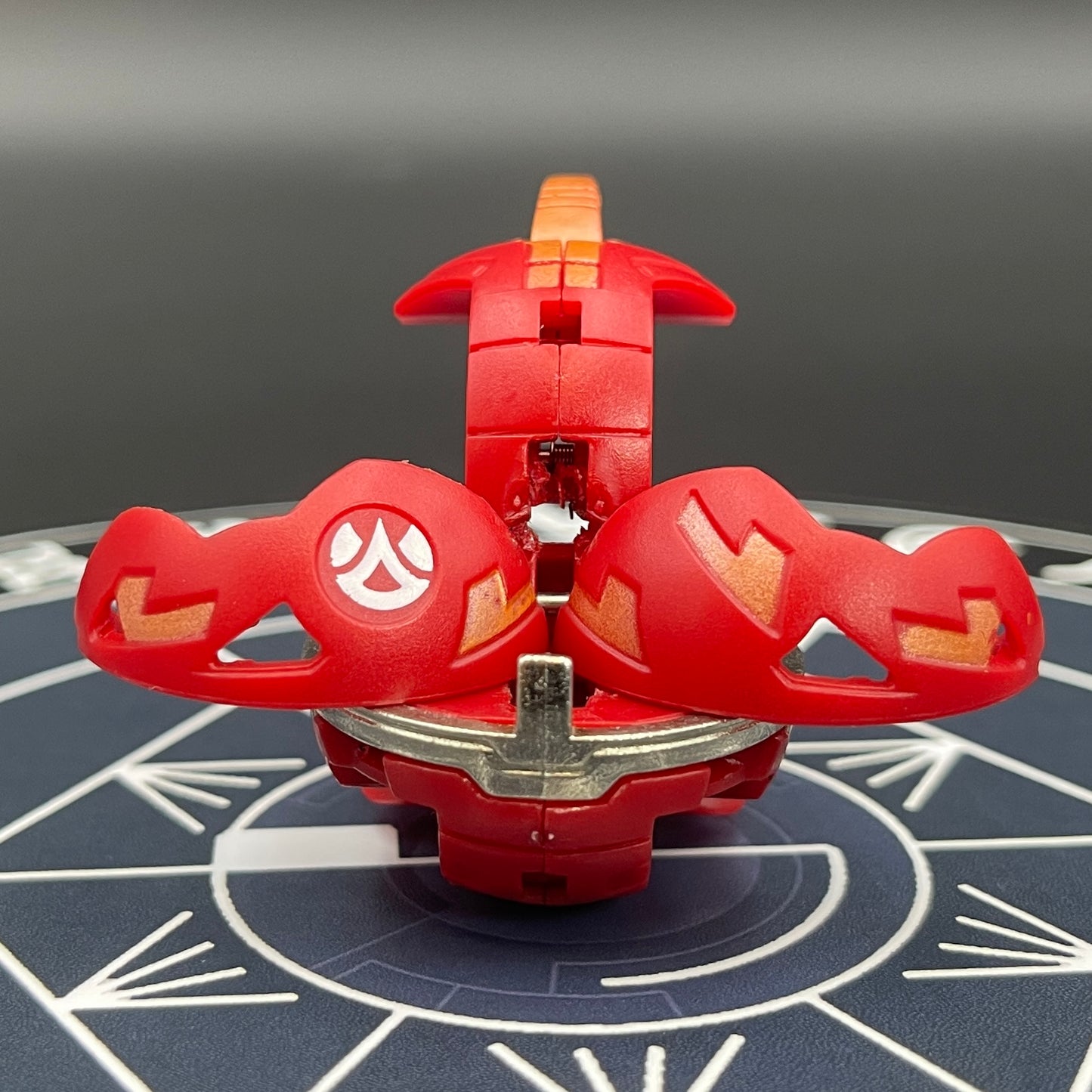 Pyrus Delta Dragonoid B2 Bakugan Toy