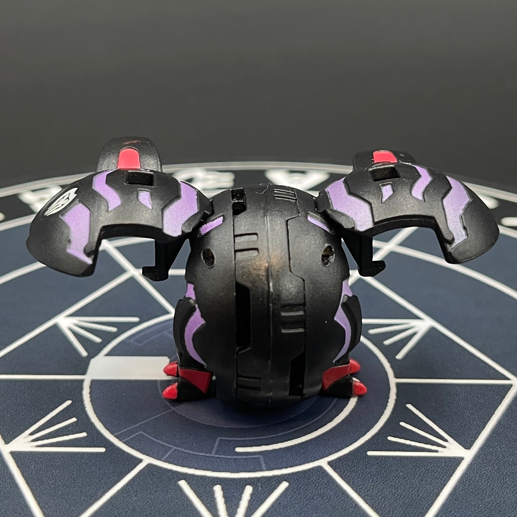 Darkus Dual Hydranoid B2 Bakugan Battle Brawlers