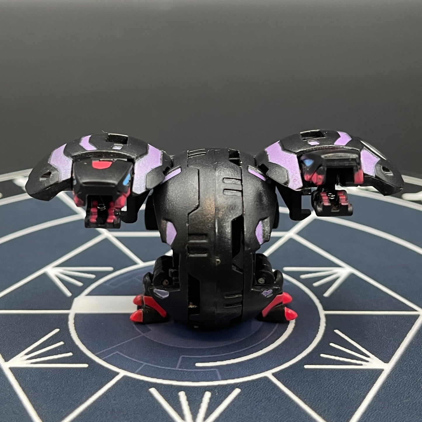 Darkus Dual Hydranoid B2 Bakugan Battle Brawlers