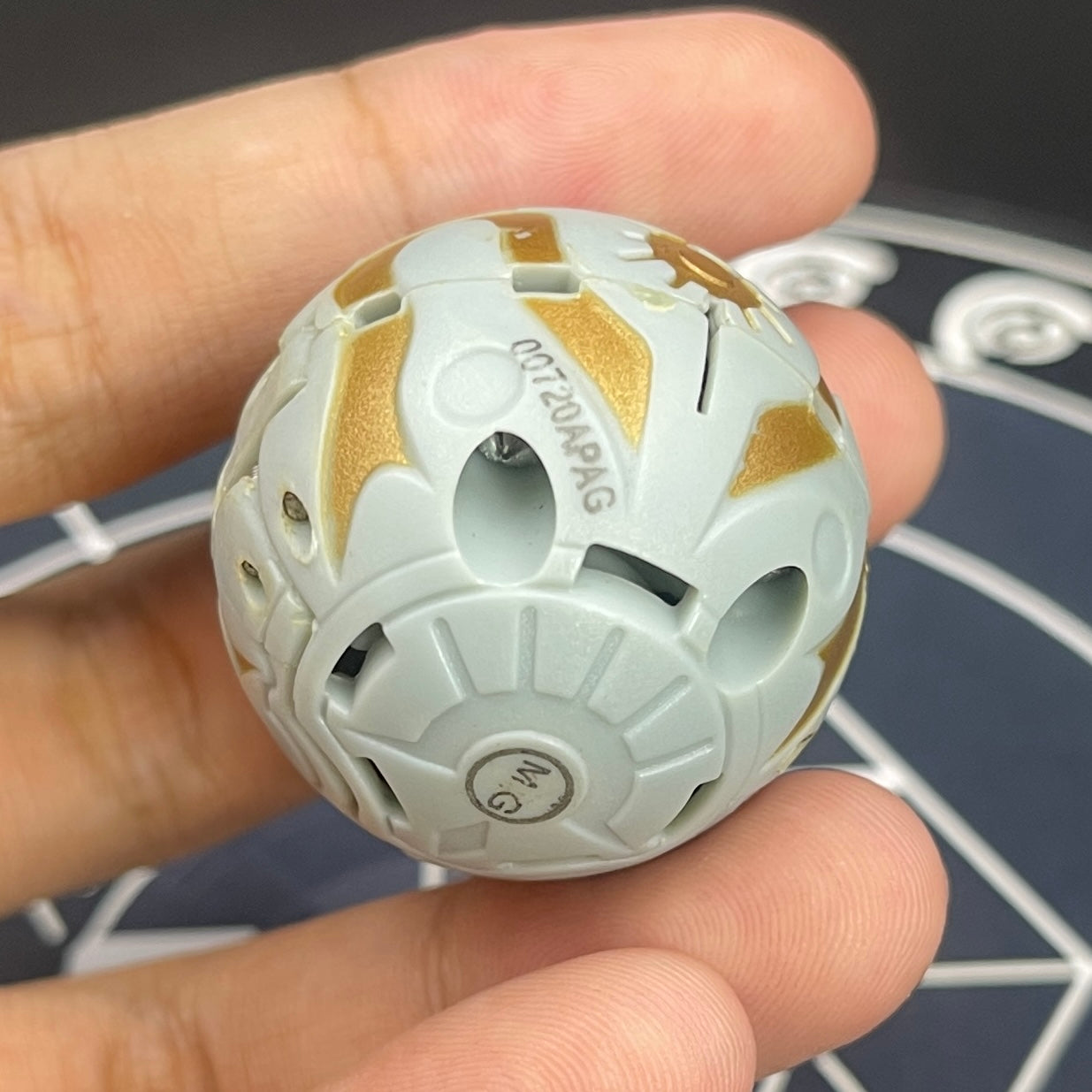 Haos Lars Lion B2 Bakugan Battle Brawlers