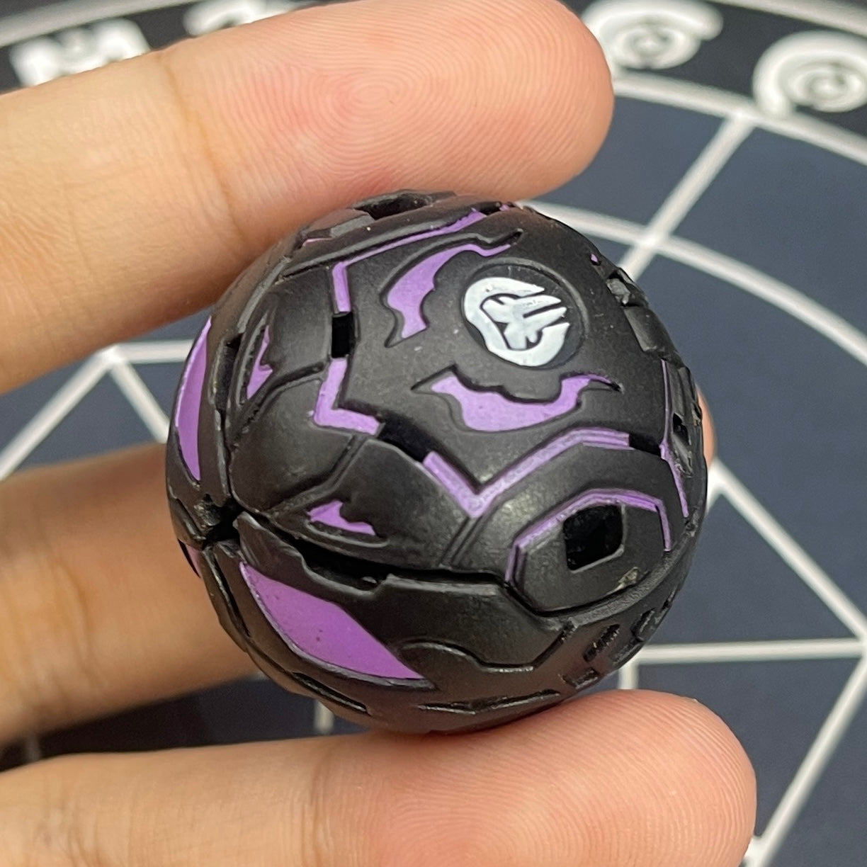 Darkus Exedra B2 Bakugan Battle Brawlers