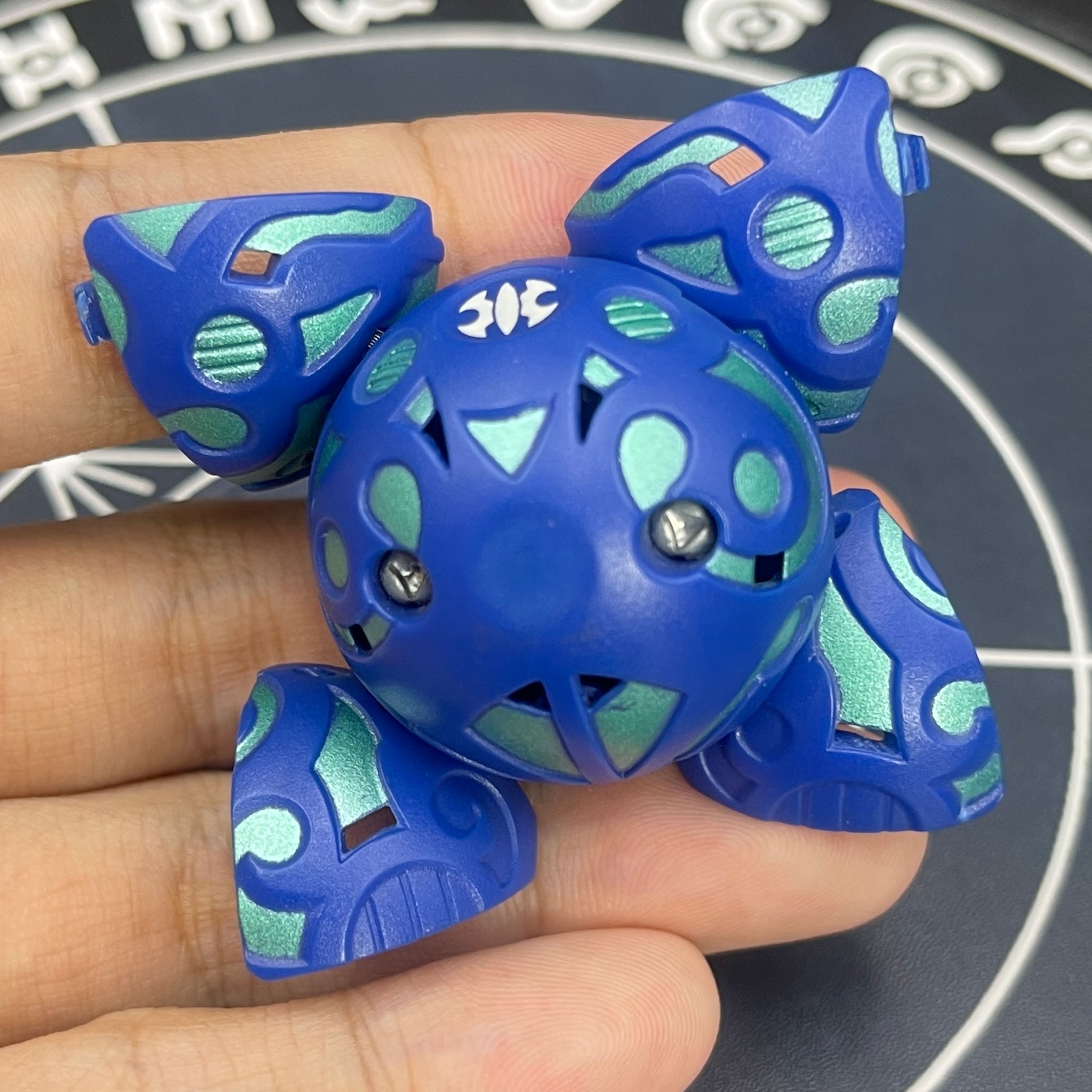 Aquos Frosch B2 Bakugan Battle Brawlers