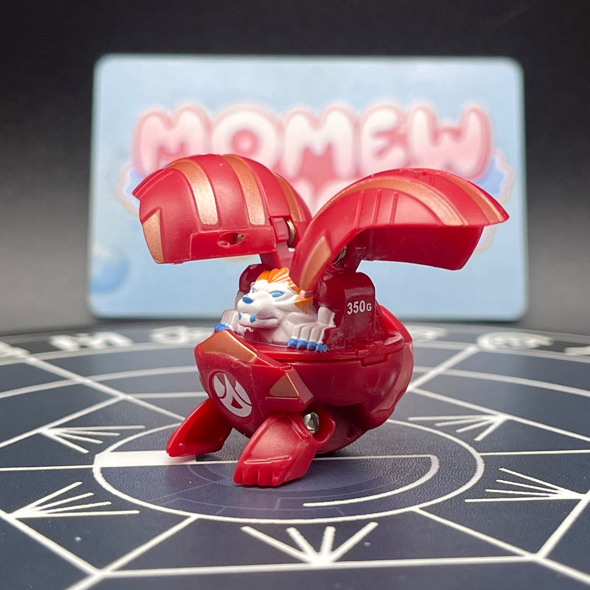 Pyrus B1 Griffon Bakugan Battle Brawlers opened monster form front diagonal view in red color.
