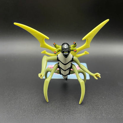 Ben 10 Classic Stinkfly Battle Version insect alien action figure front view with large yellow wings.