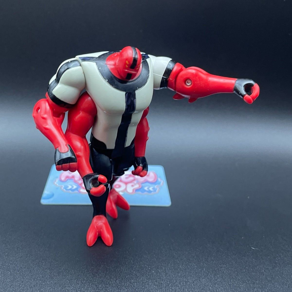 Ben 10 Classic Four Arms action figure in a dynamic posing stance.