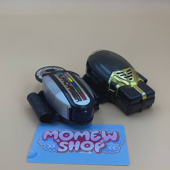 DX Aura Changer & Magna Defender Morpher from Power Rangers Lost Galaxy also known as DX Change from Super Sentai Dairanger 1993, vintage DX Morpher roleplay collectible for Dairangers fans.