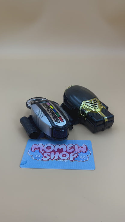 DX Aura Changer & Magna Defender Morpher from Power Rangers Lost Galaxy also known as DX Change from Super Sentai Dairanger 1993, vintage DX Morpher roleplay collectible for Dairangers fans.