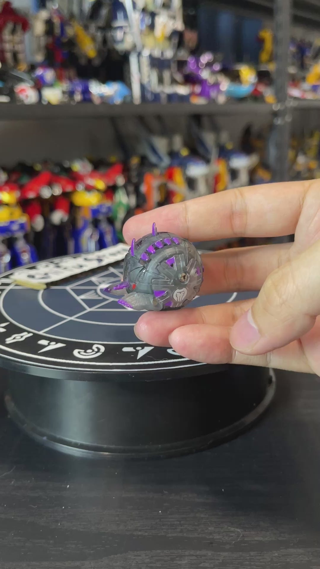 Darkus Hydranoid Single Headed B2 Translucent Bakugan Battle Brawlers