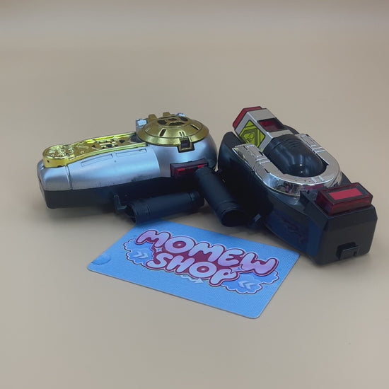 DX Power Brace  & Zeonizers Morpher from Power Rangers Zeo also known as DX Change from Super Sentai Ohranger 1995, vintage DX Morpher roleplay collectible for Zeo Rangers fans.